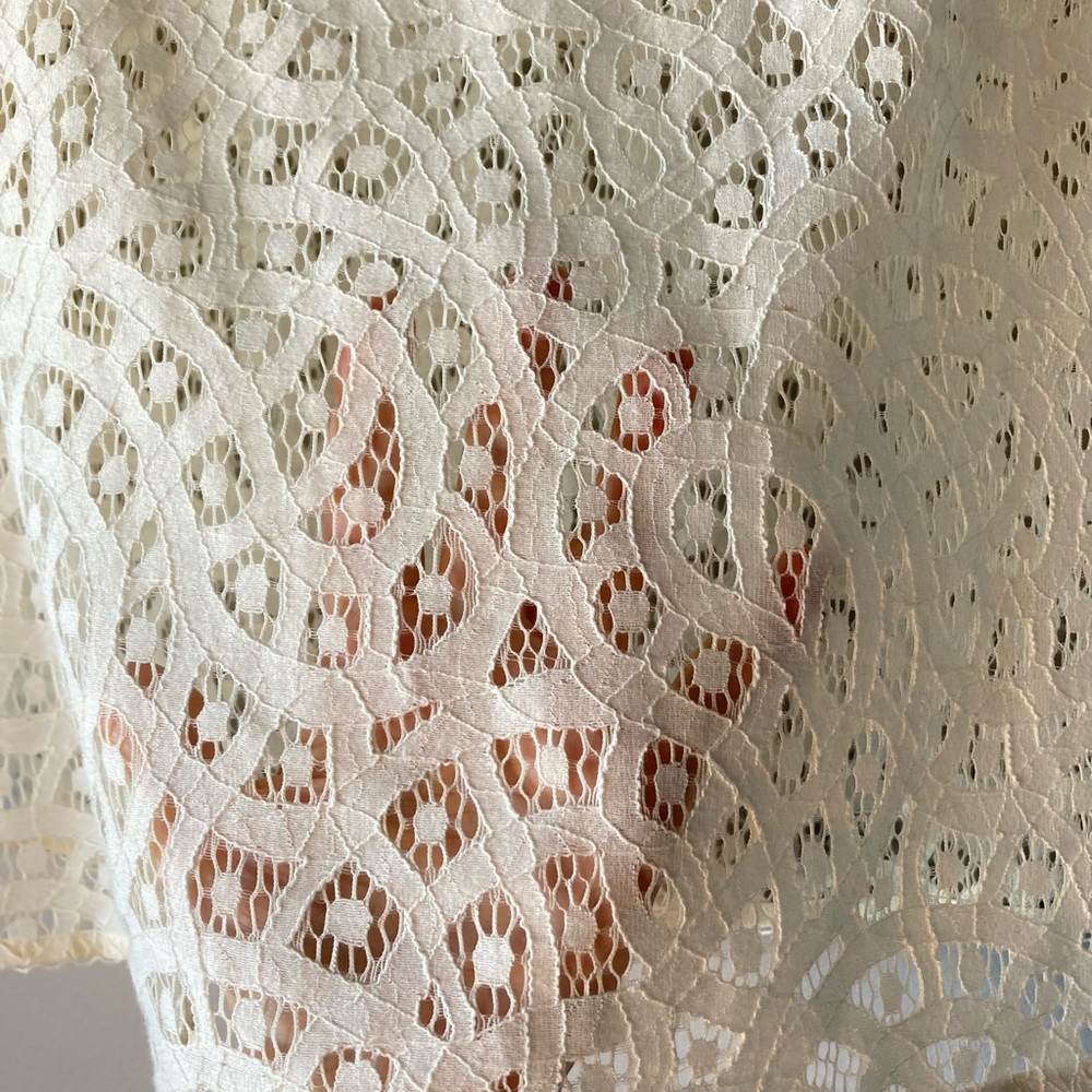 SOLD❤️Ann Taylor Loft Ivory Lace Top M Sexy Boho Cotton. - Picture 2 of 6
